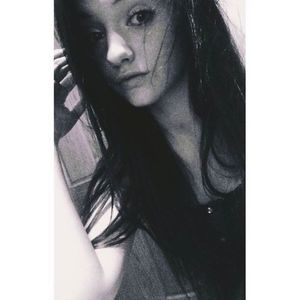 Meet your Posher, Alyssa